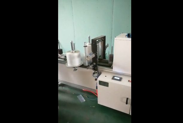 半自動包裝機工作視頻（一）